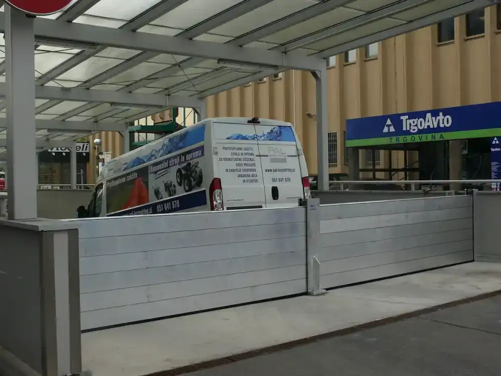 Odstranljiva protipoplavna zaščita – zanesljiva obramba pred vodo